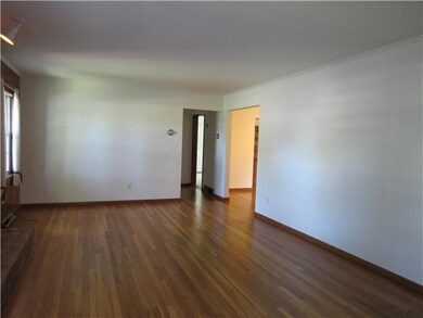 986 Miriam Dr E, Columbus, OH 43204 - photo 4