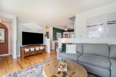 1037 Lockridge Dr NE, Grand Rapids, MI 49505 - photo 4