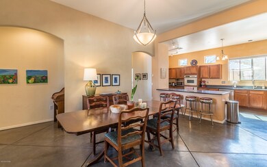 Dining Area to Kitchn