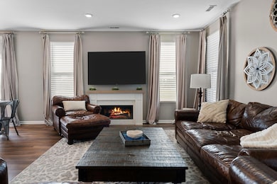 901 Salt Springs Dr, Saline, MI 48176 - photo 3