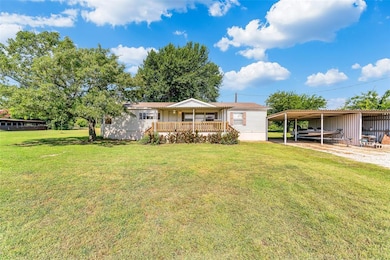 165 Fairview Ln, Springtown, TX 76082 - photo 4