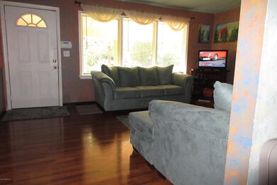 8361 Bascom Rd, Jacksonville, FL 32216 - photo 7