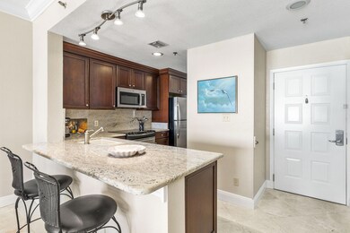 Beach Manor 708