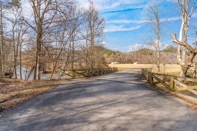 2-web-or-mls-404 Kaylee Loop