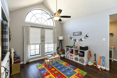 209 Bradford Ct, Hurst, TX 76053 - photo 4