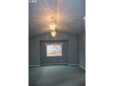 3472 Honeywood St, Eugene, OR 97408 - photo 3