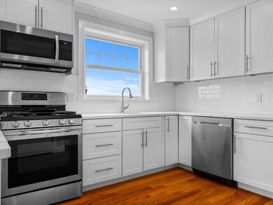 650 Hyde Park Ave unit 4, Boston, MA 02131 - photo 4