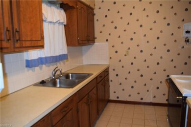 1155 Center Rd, New Franklin, OH 44216 - photo 4