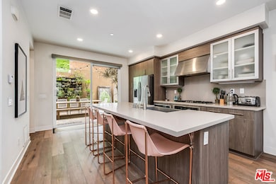 6760 Gill Way, Los Angeles, CA 90068 - photo 7