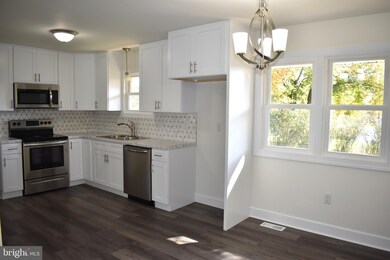 120 Gerald Ave, Orwigsburg, PA 17961 - photo 4