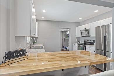 1110 E Market St, Johnson City, TN 37601 - photo 6