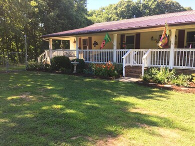 110 Towering Oaks Dr, Tennessee Ridge, TN 37178 - photo 3