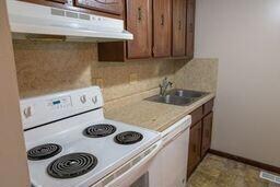 2816 Stonehenge Dr, Columbus, OH 43224 - photo 6