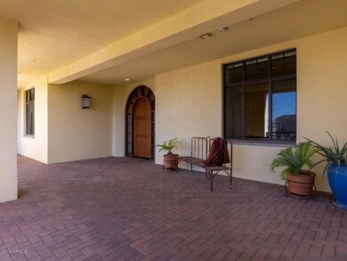 002_Private Entrance