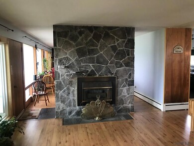 445 Dickinson St, Johnstown, PA 15905 - photo 5