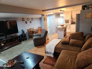 37311 47th St E unit Spc. 35, Palmdale, CA 93552 - photo 5