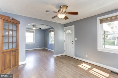 5218 Arbutus Ave, Halethorpe, MD 21227 - photo 5