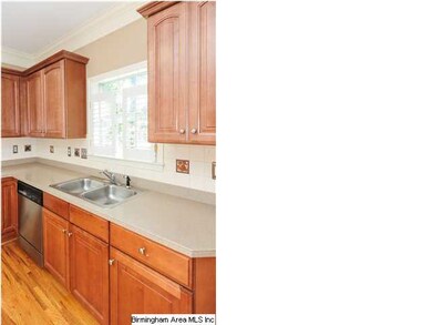 Great light in kitchen too