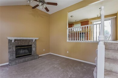 104 W Calico Dr, Raymore, MO 64083 - photo 5