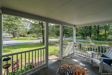 920 Bray Ave, Laurel, NY 11948 - photo 3