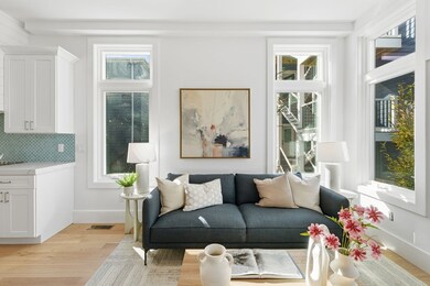 35 Richardson St unit Cottage, Somerville, MA 02145 - photo 2