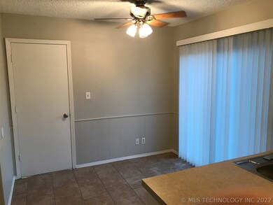 714 Mcclellan Ave, Claremore, OK 74017 - photo 3