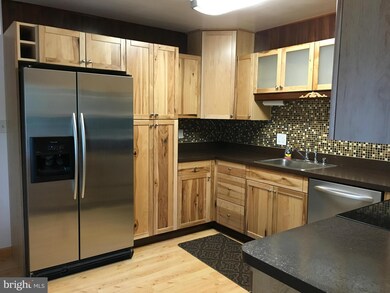 180 Falcon Dr, Pasadena, MD 21122 - photo 6