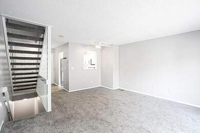 5631 Barney Ln unit 43D, Columbus, OH 43235 - photo 3