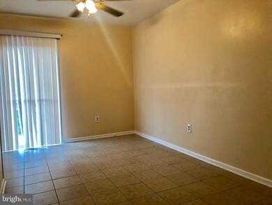 4889 Melbourne Rd, Baltimore, MD 21229 - photo 4