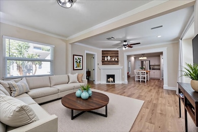 453 41st Ave S, Saint Petersburg, FL 33705 - photo 2