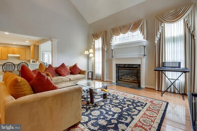 12102 Castle Pines Dr, Beltsville, MD 20705 - photo 4