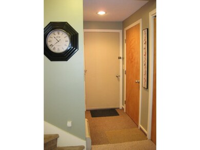 229 S Village V21 unit V-21, Killington, VT 05751 - photo 2