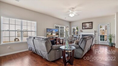 1025 Mountain Laurel Ct, Matthews, NC 28104 - photo 5