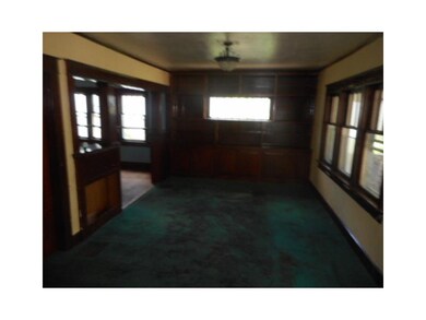 724 W 7th St, Anderson, IN 46016 - photo 2