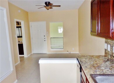 3206 King St unit 208, Austin, TX 78705 - photo 2