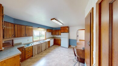 20693 W Gale Ave, Galesville, WI 54630 - photo 4