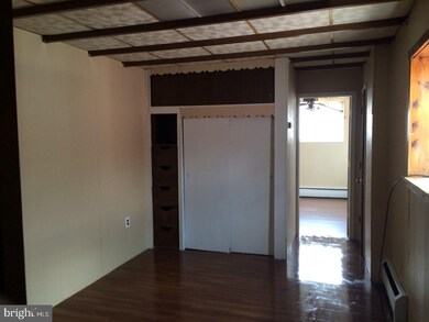 942 N 10th St, Reading, PA 19604 - photo 6