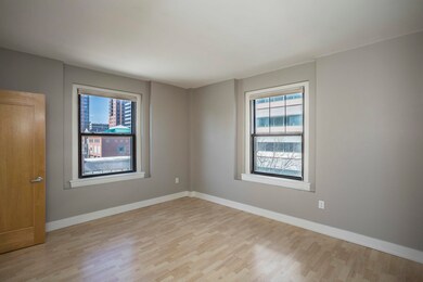 400 Walnut St_12