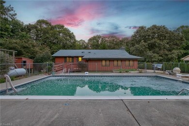 5506 Rutgers Rd, Greensboro, NC 27407 - photo 6