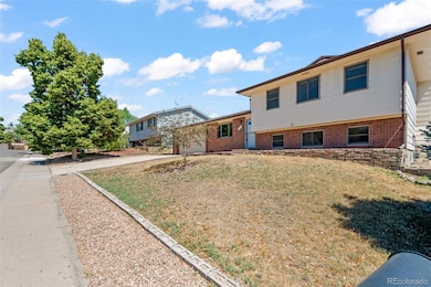 1760 S Ouray Ct, Aurora, CO 80017 - photo 3