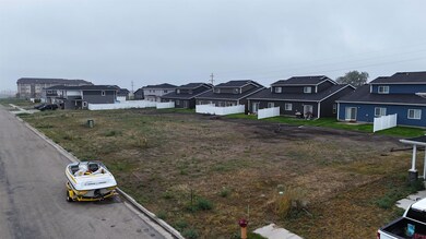 2409/2413 Landmark Dr unit 2413 Landmark Drive, Minot, ND 58703 - photo 7