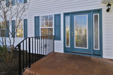 604 Loxley Dr, Toms River, NJ 08753 - photo 5