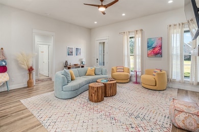 721 Clubview Dr, Mabank, TX 75143 - photo 6