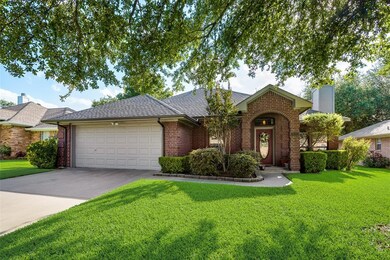 805 Oak Dr, Ennis, TX 75119 - photo 3