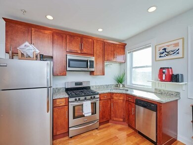 107 Highland Ave unit 8, Salem, MA 01970 - photo 2