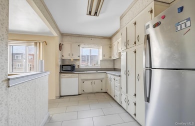 1721 E 54th St, Brooklyn, NY 11234 - photo 5