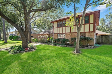 2414 Chestnut Dr, Rosenberg, TX 77471 - photo 2