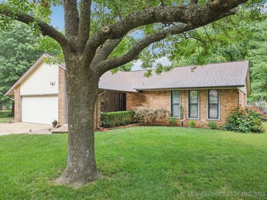 6713 S 256th East Ave, Broken Arrow, OK 74014 - photo 2