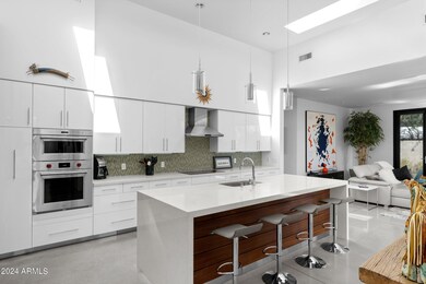 4320 E Buena Terra Way 13 of 42