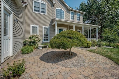 Professionally manicured landscape also has a auto